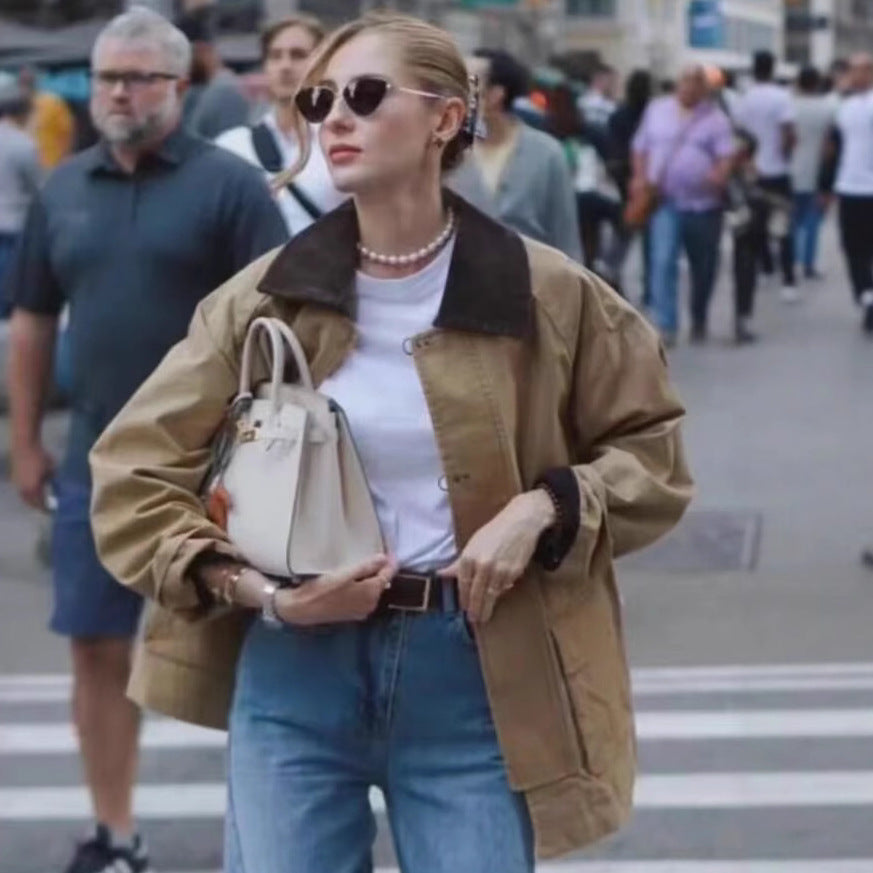 Veste de transition pour femmes avec un col montant chic et des poches pratiques Chic & Stil