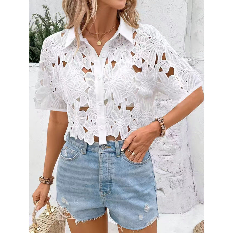 Short floral crochet blouse with short sleeves Lune London