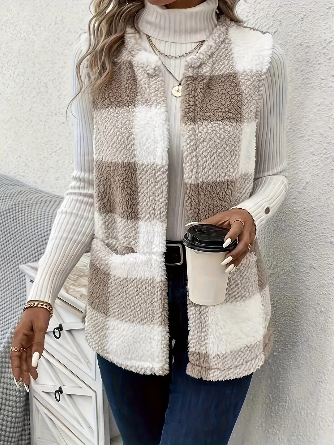 Lune London | Ladies Fluffy Vest with Check Pattern and Pockets