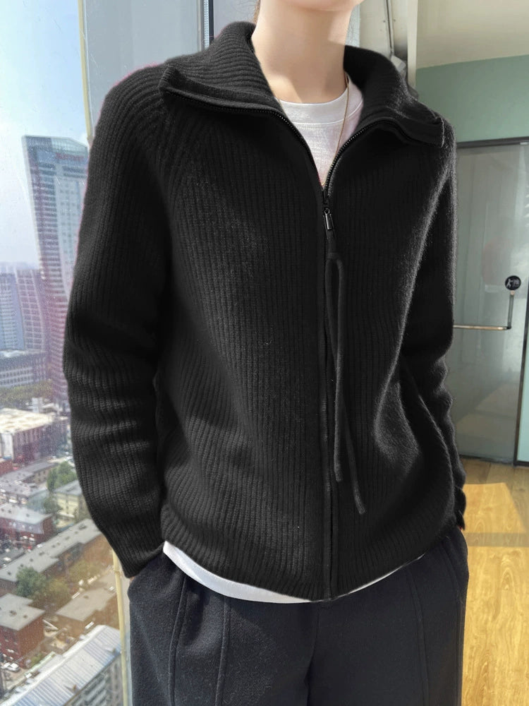 Ladies cozy wool sweater with full zipper Lune London