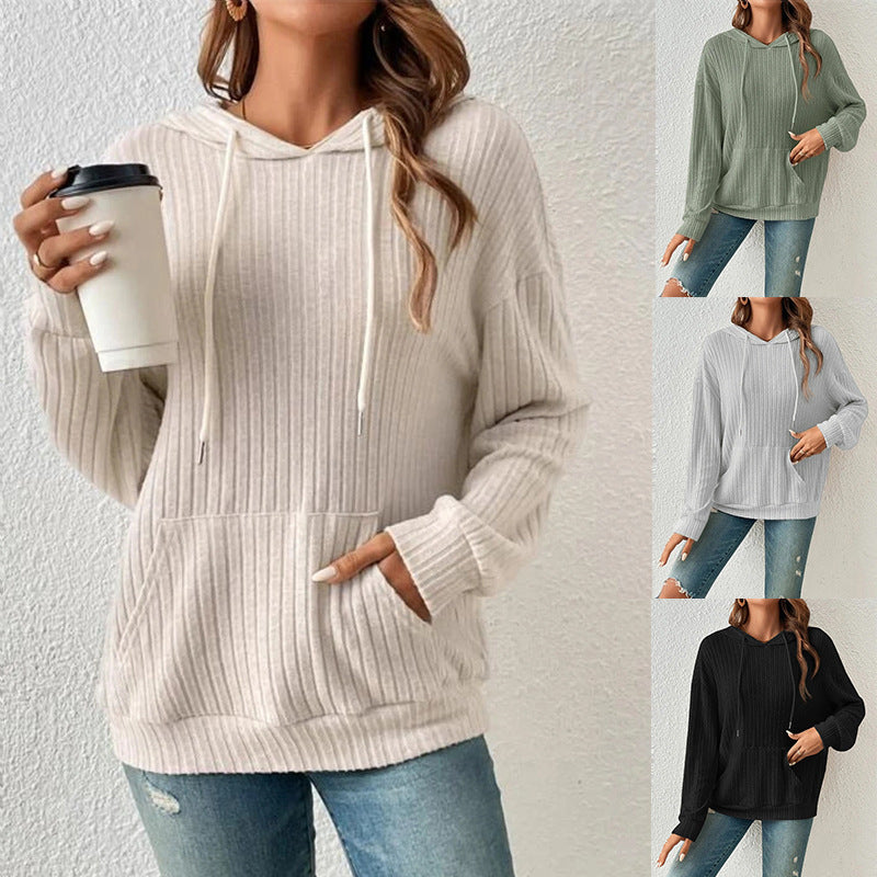 Women casual hoodie sweatshirt with ribbed structure and practical kangaroo pocket Lune London