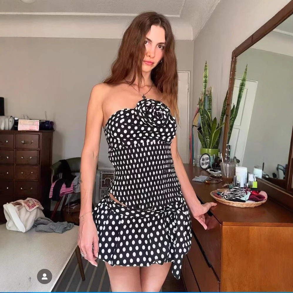 Dress for women with elastic waist and elegant tie straps Lune London