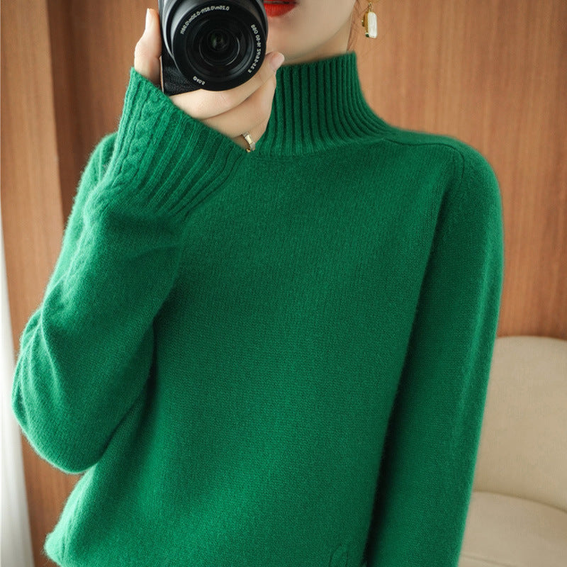 Elegant sweater for women with high collar and fine structure Lune London