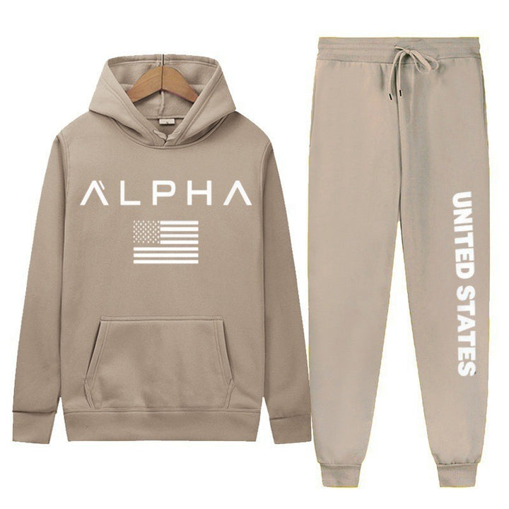 Women's hoodie and jogging pants set with creative front print and sporty cut Chic & Stil