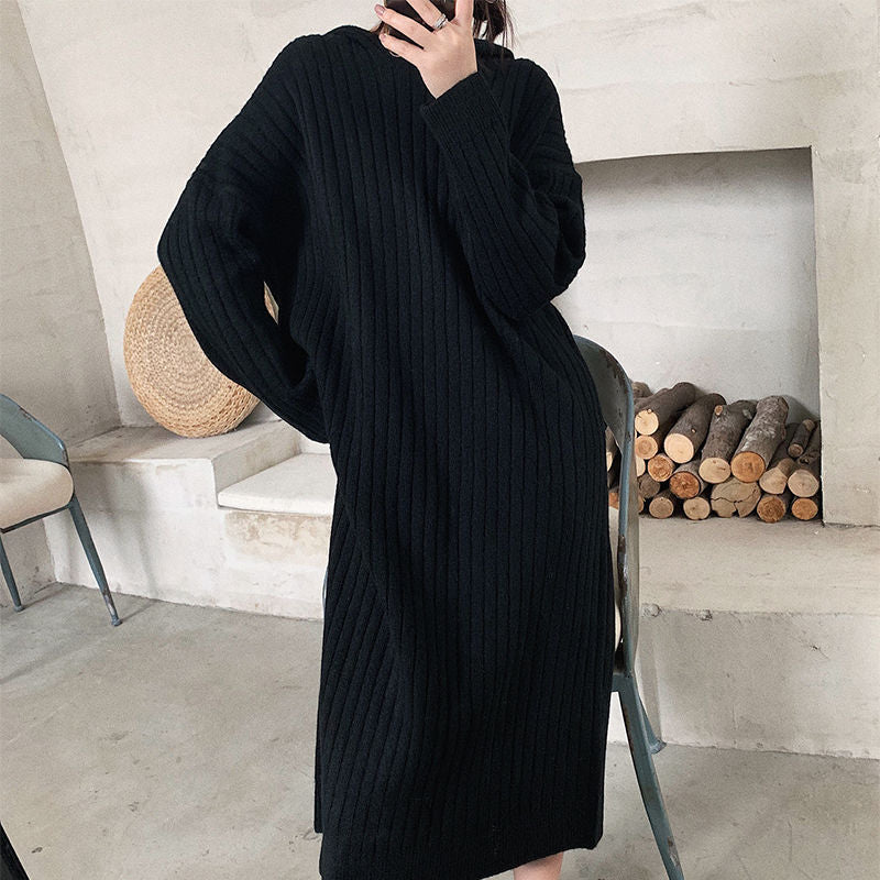 Knitted dress for women with an elegant ribbed design and an oversized fit Lune London