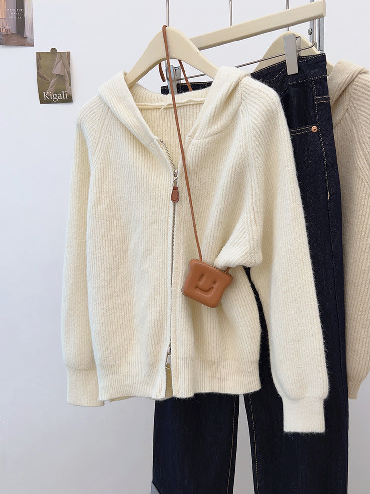 Ladies trendy hoodie with zipper and textured design Lune London