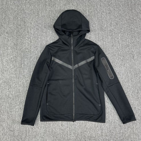 Sporty fleece jacket for men with adjustable hood and functional zip pockets Lune London