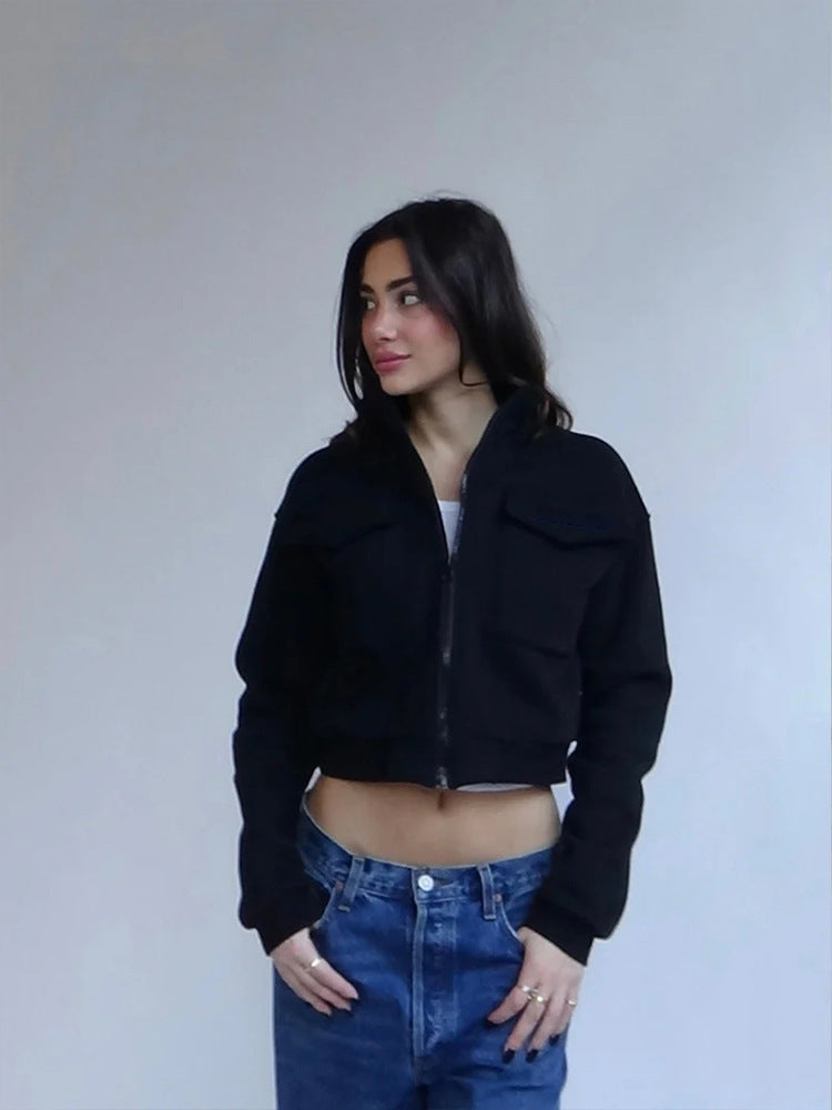 Casual short jacket for women with applied pockets Lune London