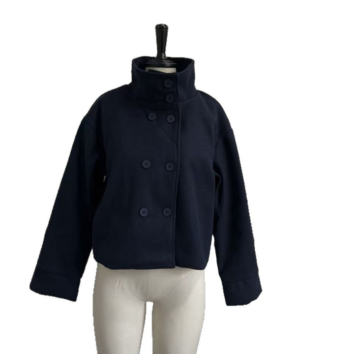 Veste oversize pour femmes avec col haut et détails en boutons Chic & Stil