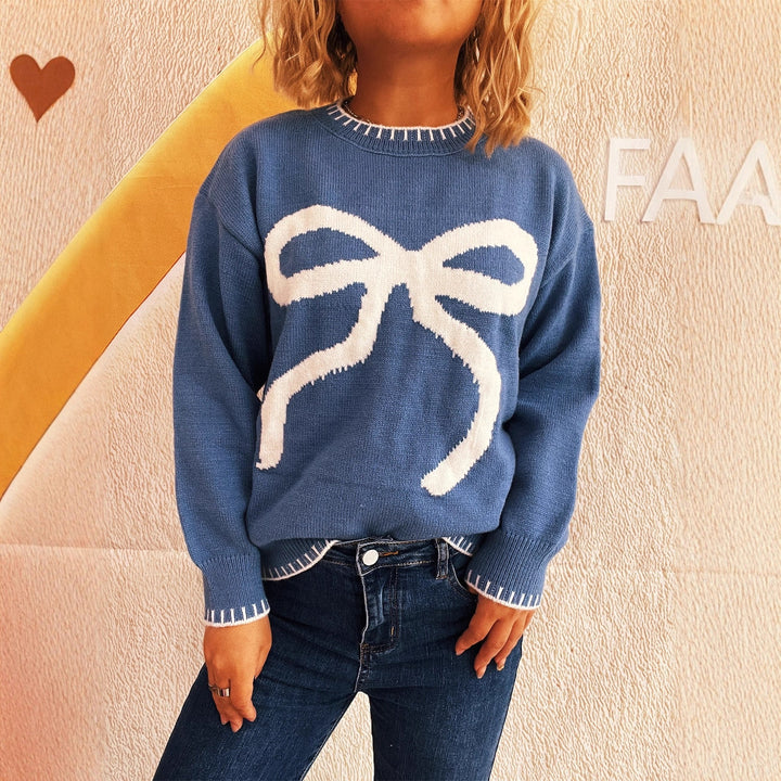 Pull femme avec application de nœud fantaisie et coupe moderne Chic & Stil