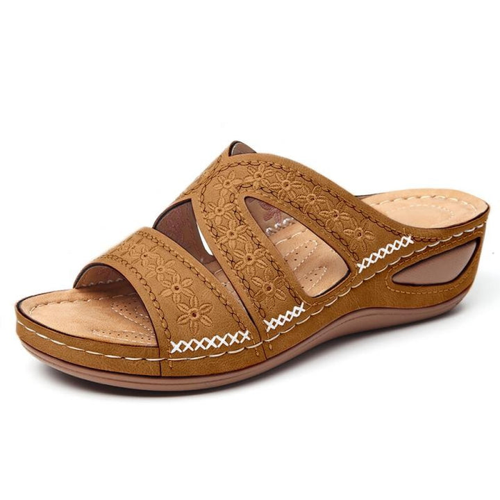 Comfort sandals for women with embroidered floral design and ergonomic sole Lune London