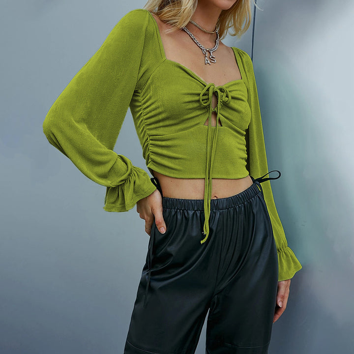 Chemise pour femme à manches longues cropée avec des designs de volants sophistiqués et un détail nouable Chic & Stil