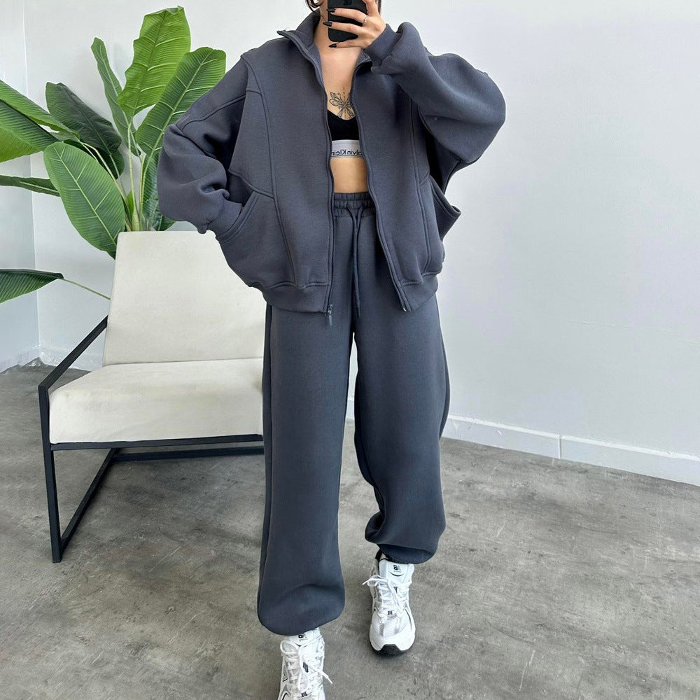 High-quality women's sporty loungewear set with a relaxed fit Lune London