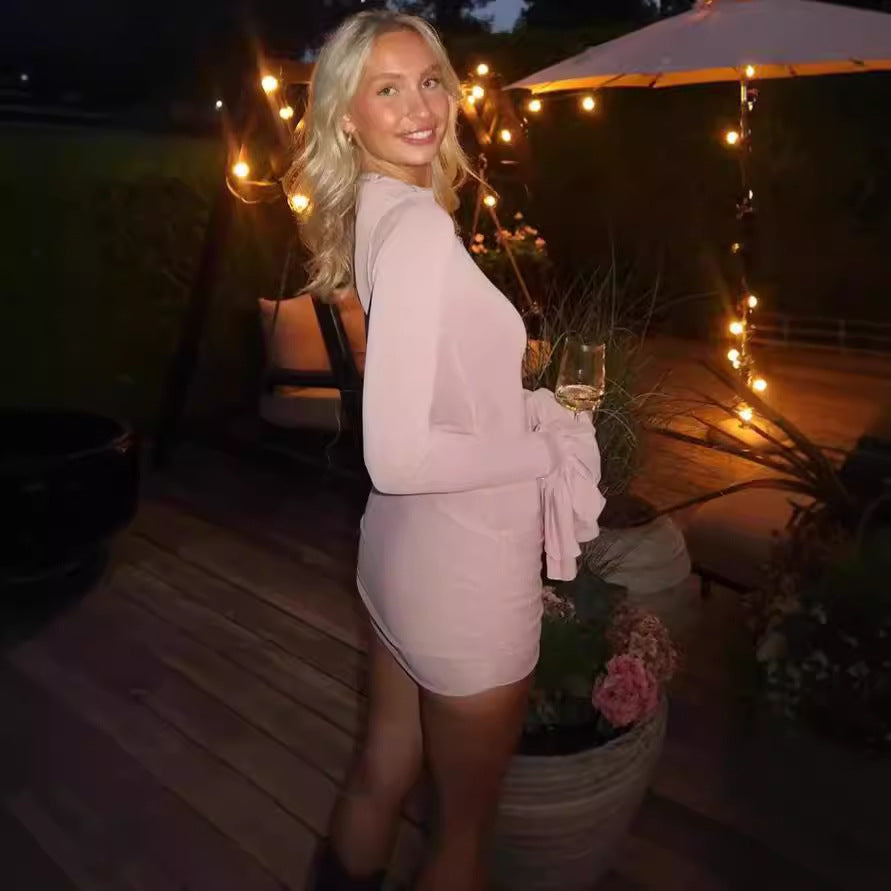 Short fitted dress for women with voluminous sleeves and gathers Lune London