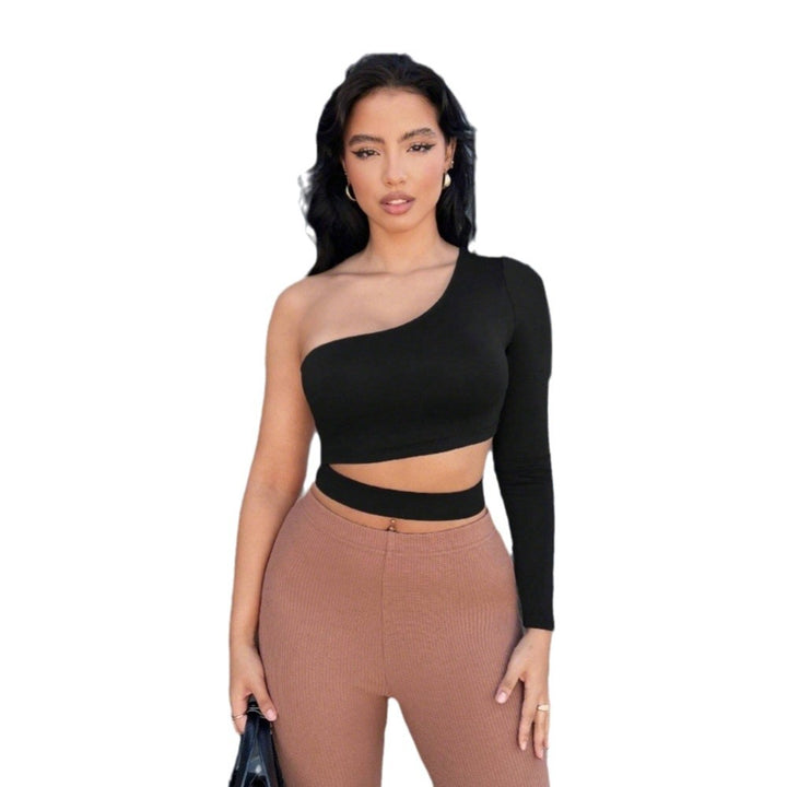 Asymmetrical cropped women's top with one long sleeve Chic & Stil