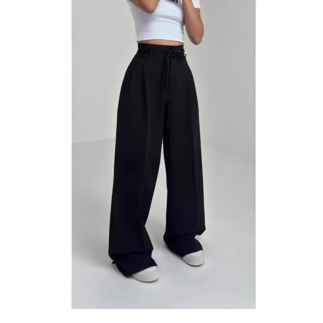 Pantalons plissés confortables pour femmes avec taille élastique Chic & Stil