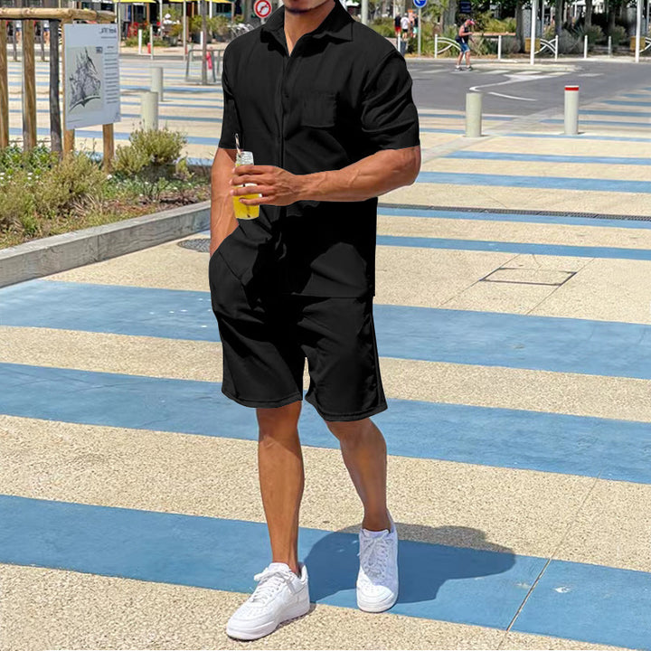 Casual short-sleeved set for men in high-quality material with practical pockets Lune London