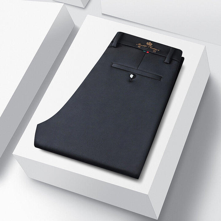 Elegant suit trousers for men with great wearing comfort and a neat finish Lune London