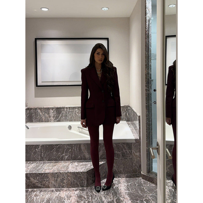 Elegant blazer jacket for women with double button closure and fitted cut Lune London