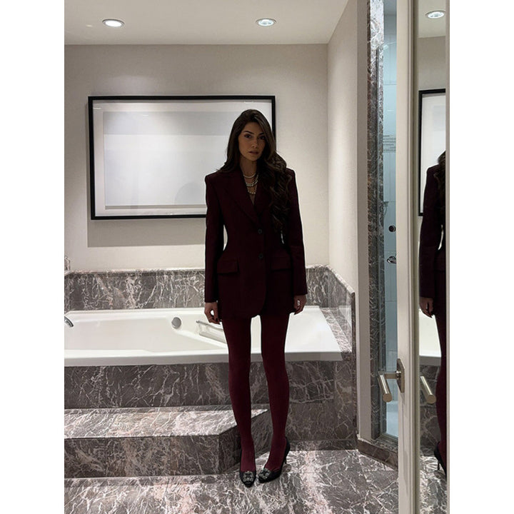 Elegant blazer jacket for women with double button closure and fitted cut Lune London