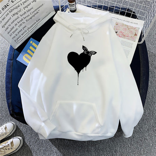 Women's Hoodie with Creative Heart Design Chic & Stil