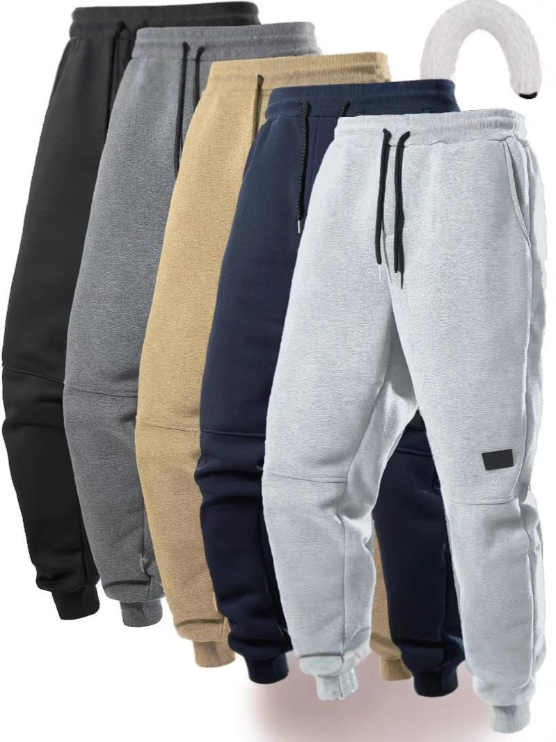 Women comfortable jogging pants with fashionable details and side pockets Chic & Stil