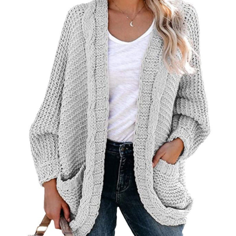 Thick knitted jacket for women with casual contours and large pockets Lune London