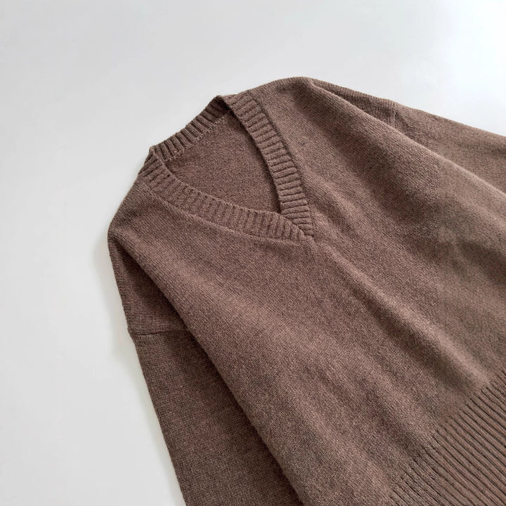 Casual V neck sweater for women Lune London