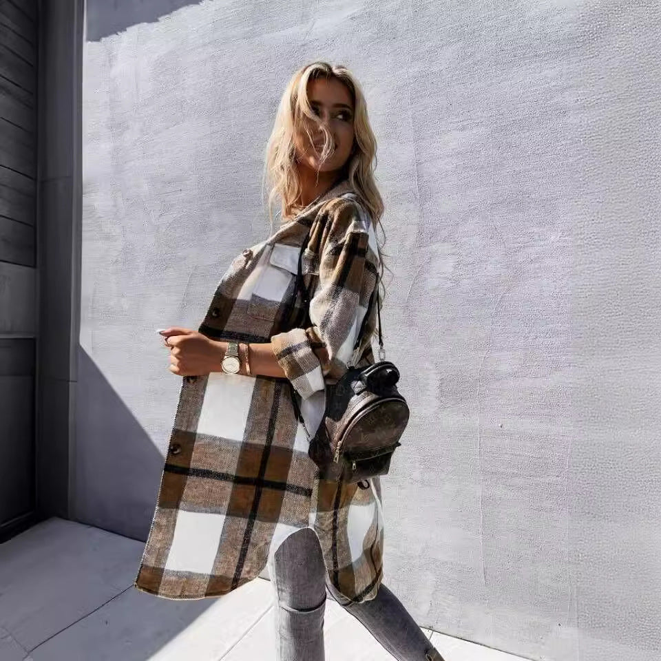 Women's flannel shirt with plaid pattern and breast pocket Lune London