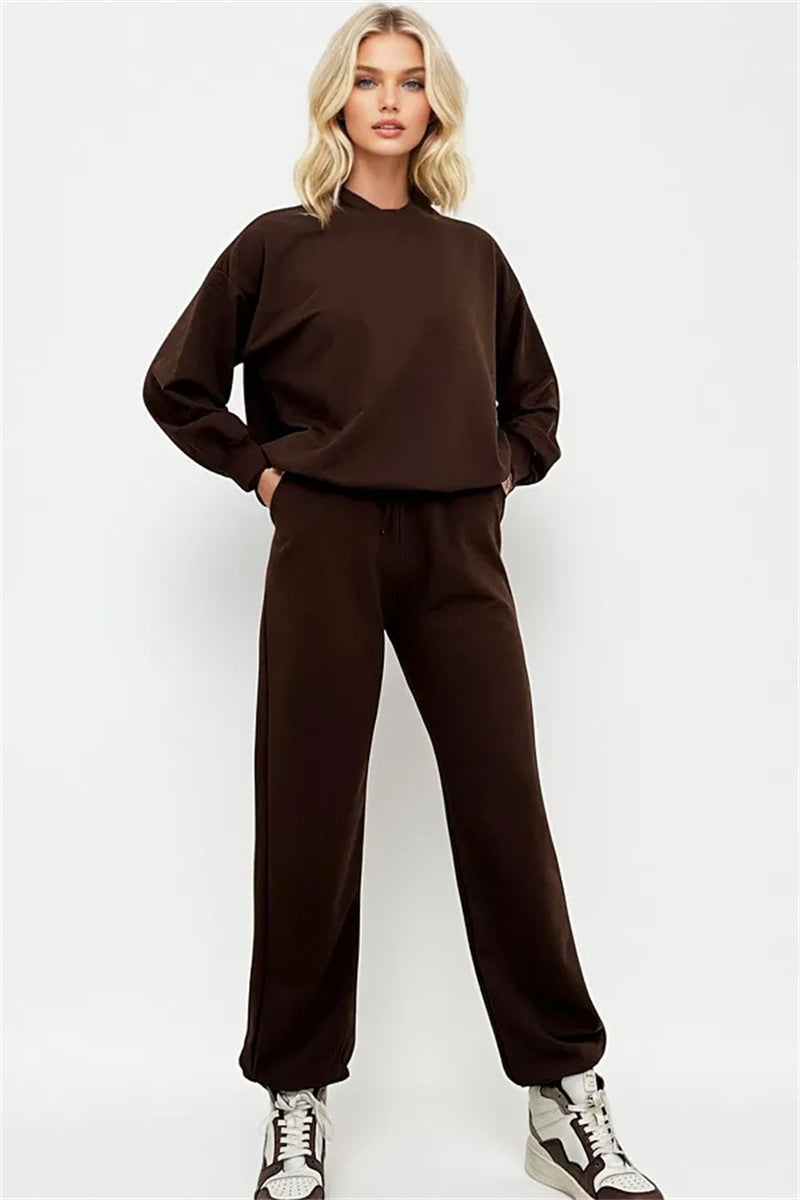 Casual set for women with loose top and comfortable pants Lune London