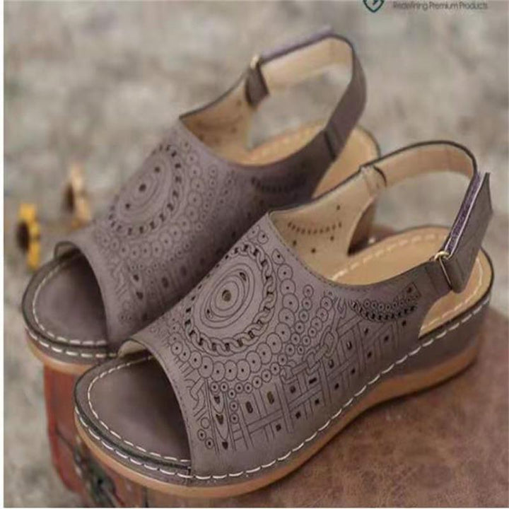 Comfortable Sandals for Women with Elastic Strap Design and Chic Anatomical Sole