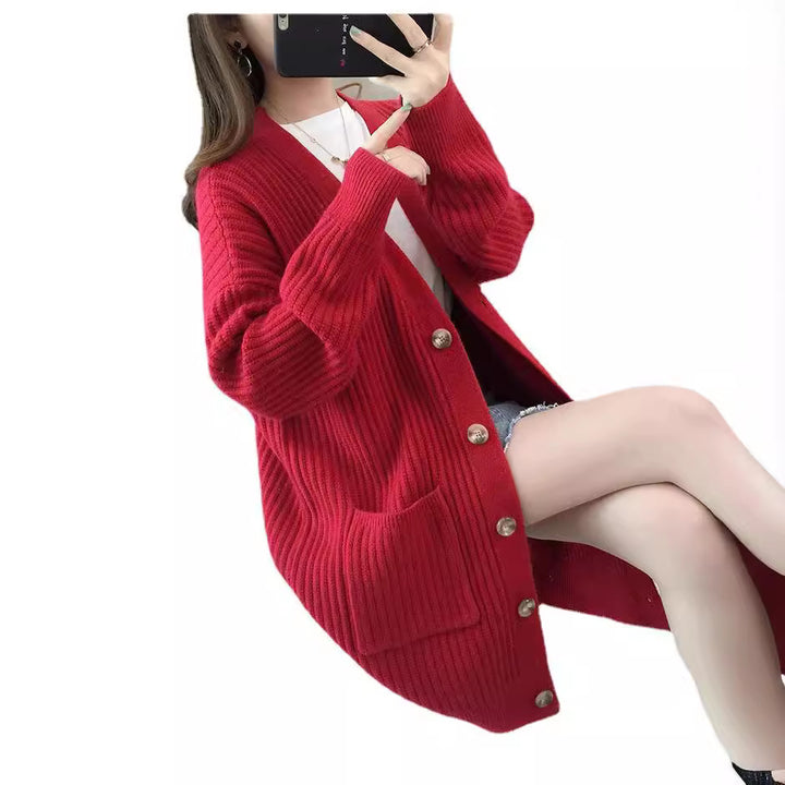 Cardigan pour femmes avec poches à rabat et patte de boutonnage Chic & Stil