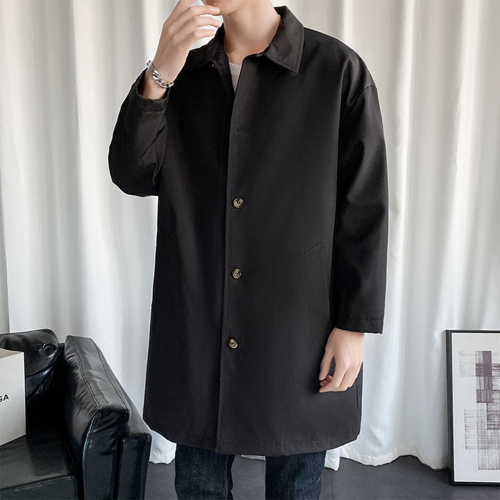 Versatile transitional jacket for men with practical pockets and modern fit Lune London