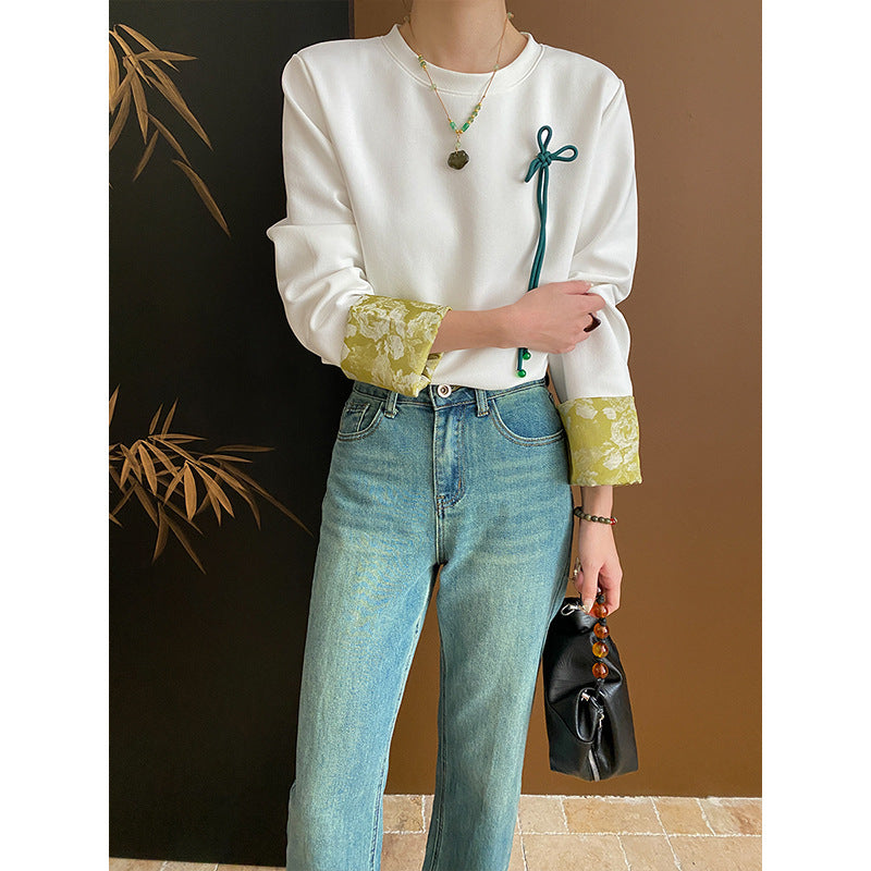 Ladies Fashionable Sweatshirt with Floral Collar Chic & Stil