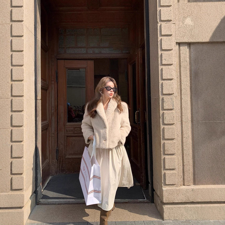 Chic and Stylish Women's Soft Faux Fur Jacket