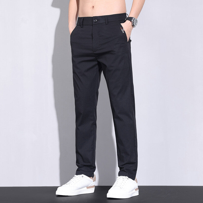 Pantalon chino tendance pour hommes avec taille élastique et poches latérales pratiques Lune London