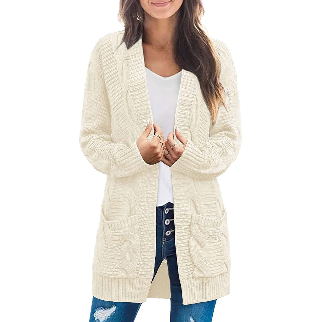 Ladies thick knit cardigan with large pockets and structured pattern Lune Londonl