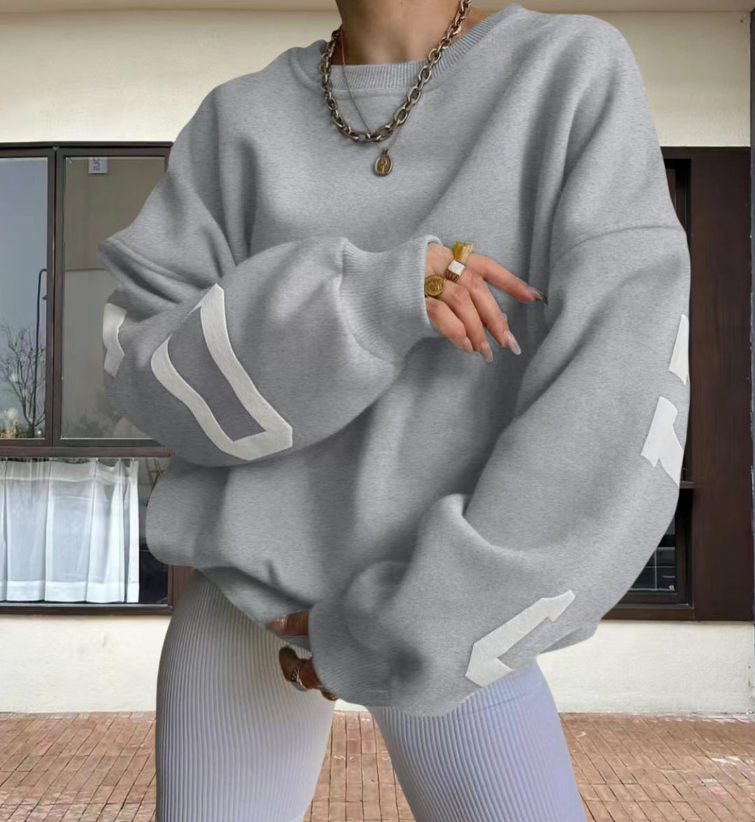 Oversized sweatshirt for women with graphic accents Lune London