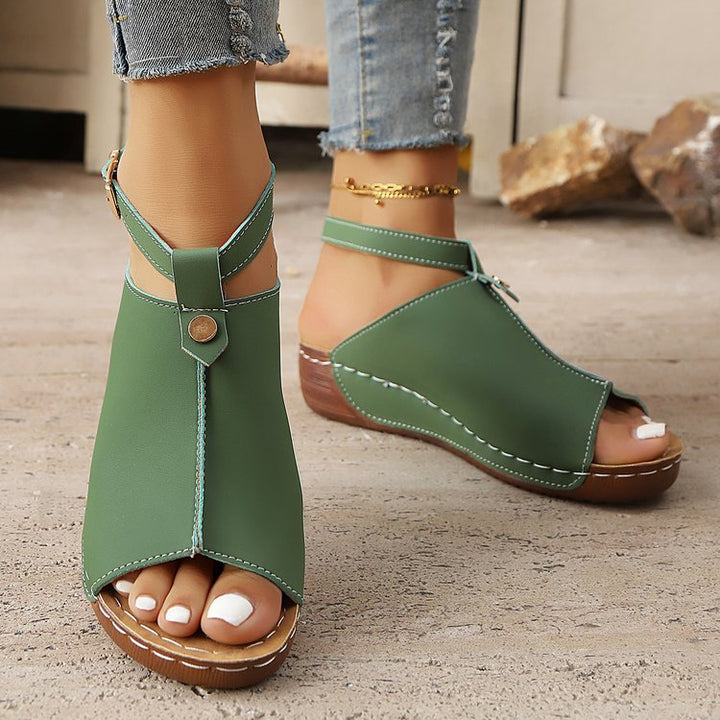 High-quality mid-height sandals for women with adjustable strap and ergonomic insole Lune London