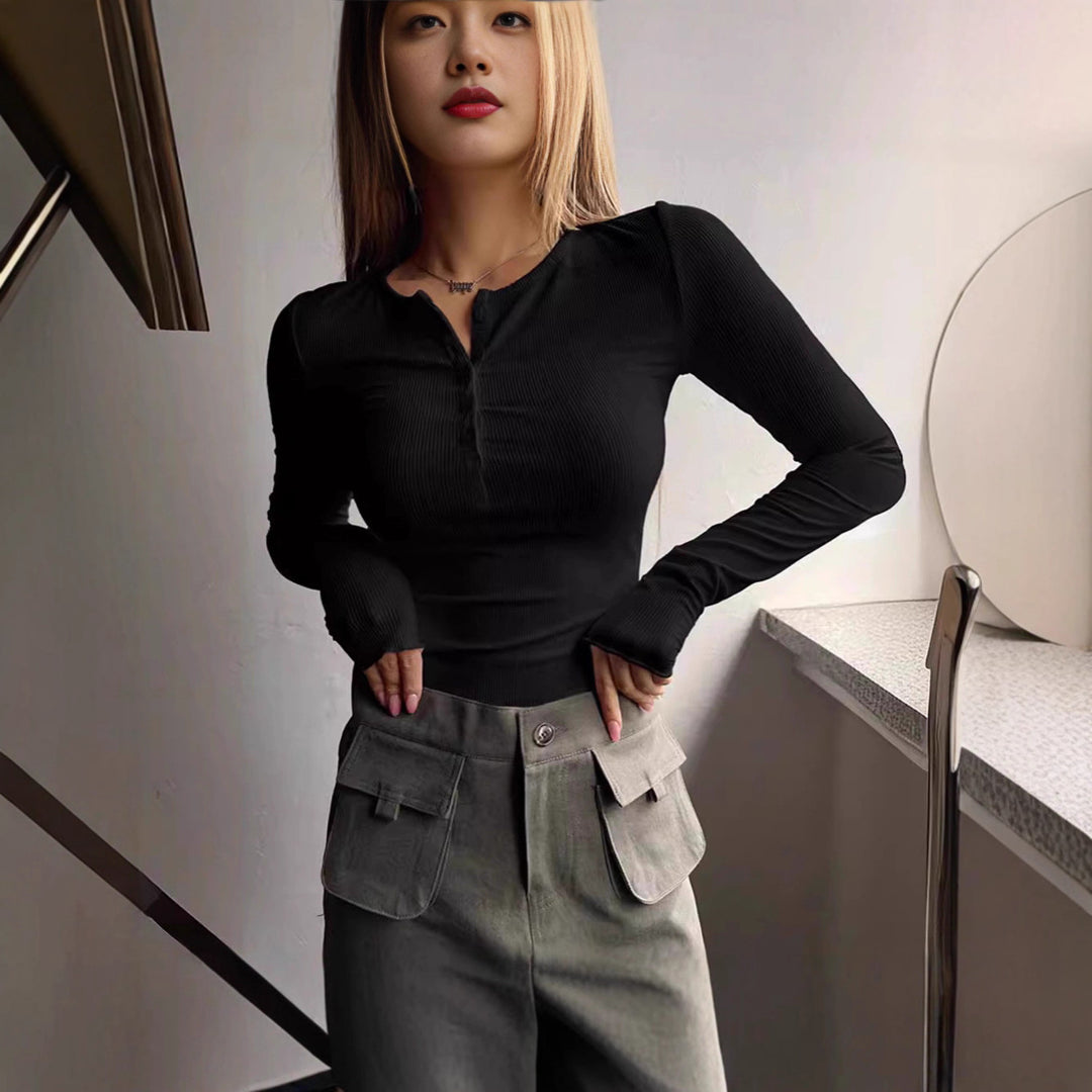 Long sleeve women's t-shirt with textured rib pattern and strategic button closure Lune London