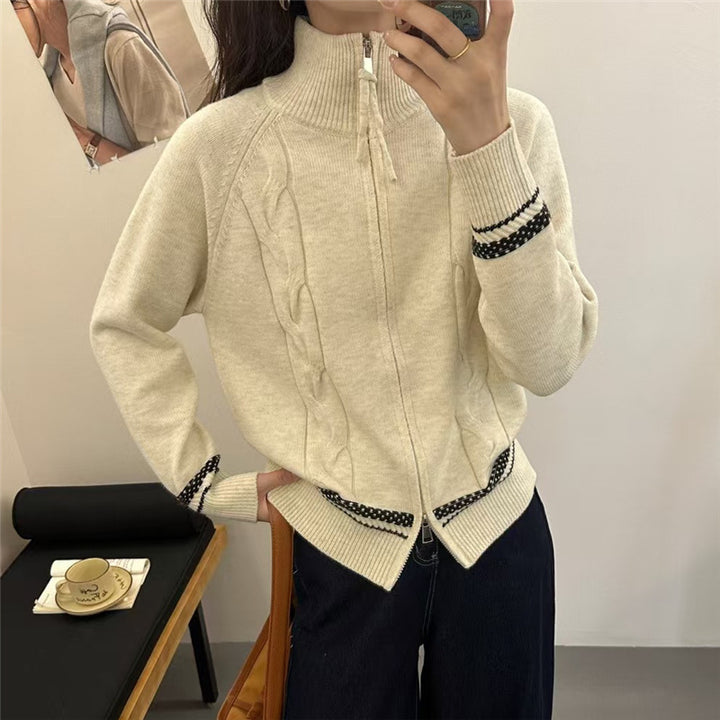 Cardigan pour femmes avec fermeture éclair élégante et motif en cable texturé Chic & Stil
