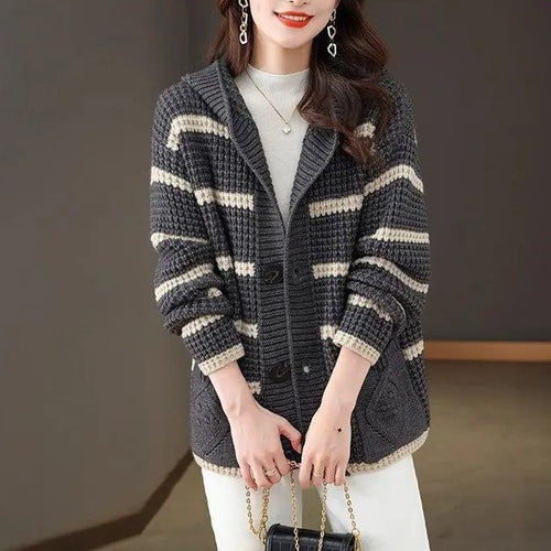 Cardigan rayé pour femmes avec capuche et grandes poches Chic & Stil