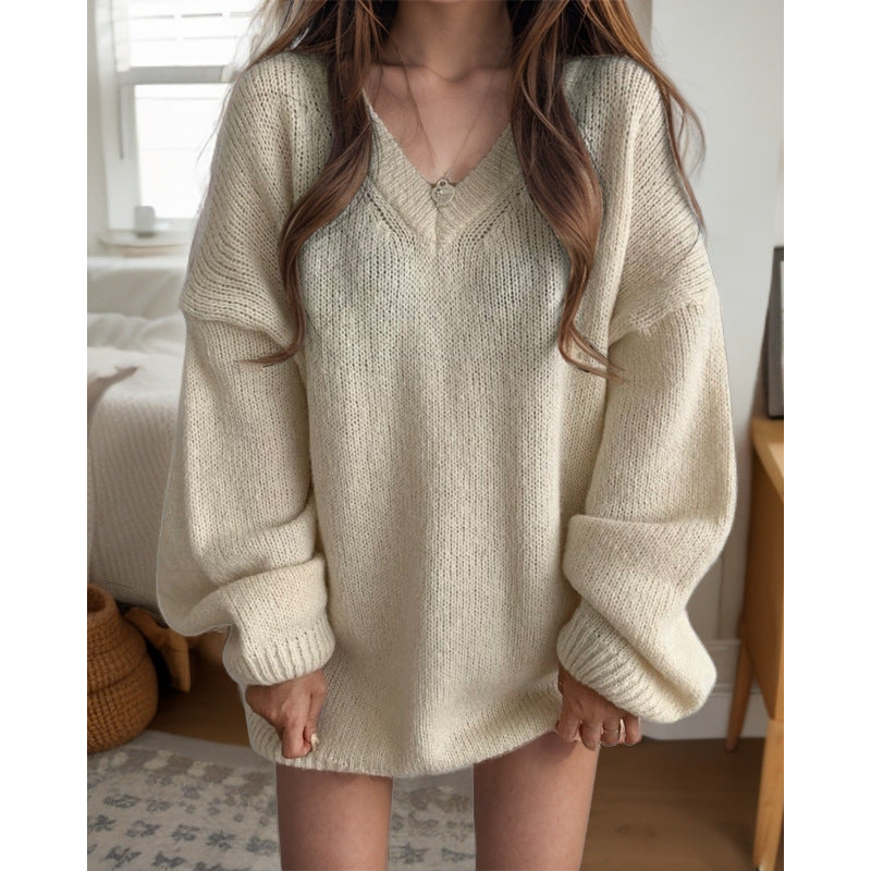 Oversized knitted sweater for women with V-neck and loose sleeves Lune London