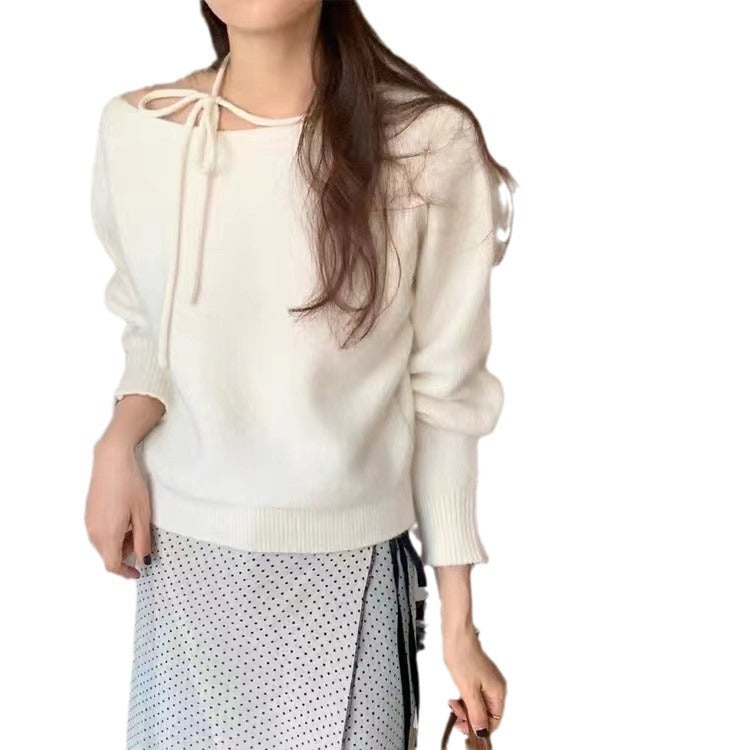 Pull décontracté pour femmes avec col décoratif et matériau doux Chic & Stil