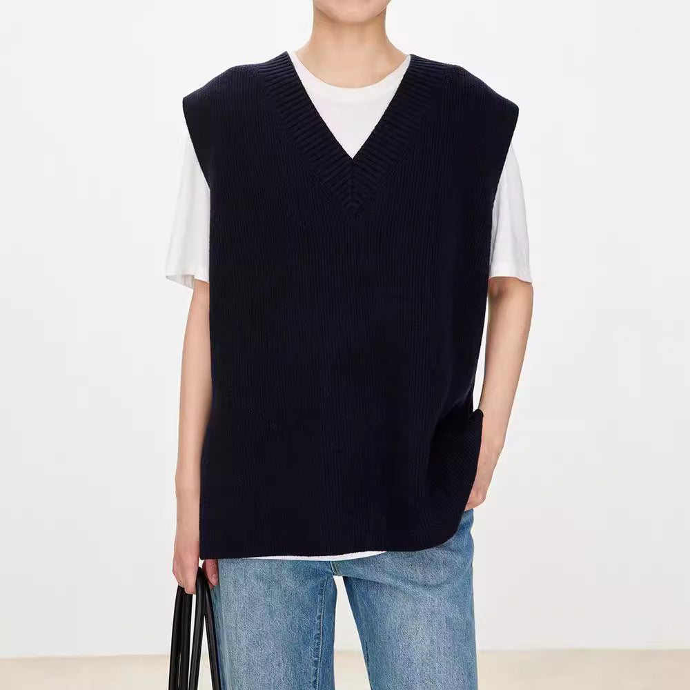 Gilet tricoté pour femmes avec décolleté en V et coupe décontractée Chic & Stil