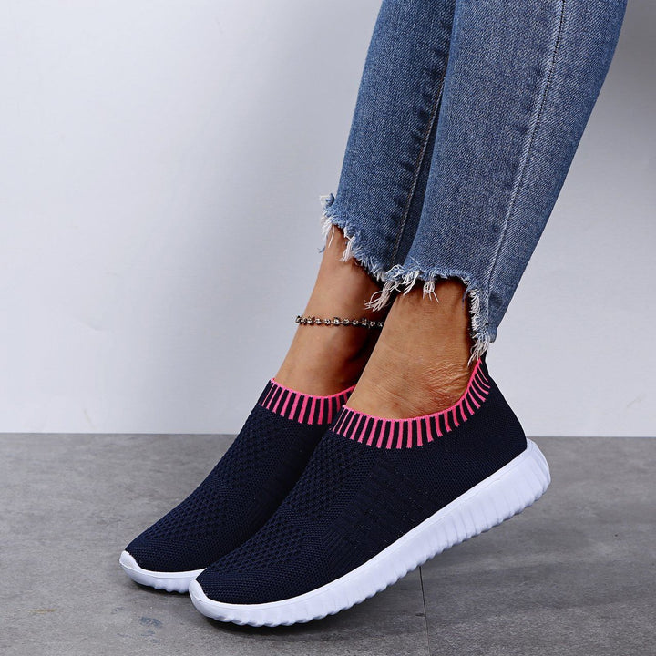 Women's Slip-On Sports Sneakers with Elastic Knit Upper and Non-Slip Sole Lune London