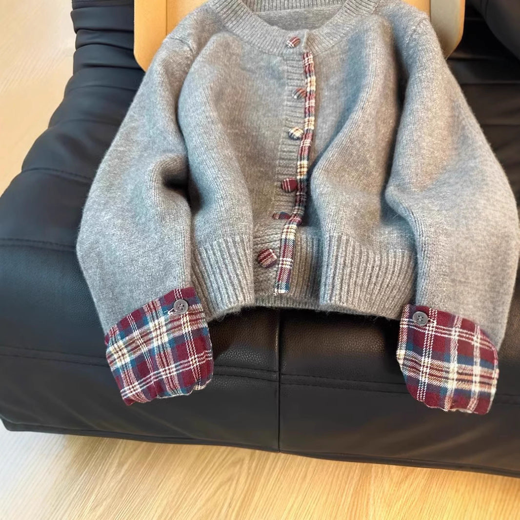 Women's Knit Jacket with Contrasting Collar and Decorative Buttons Lune London