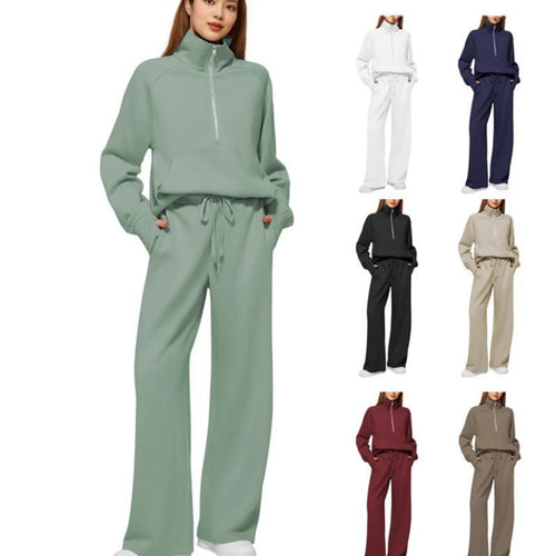 Women's sports set with high collar and wide legs Lune London