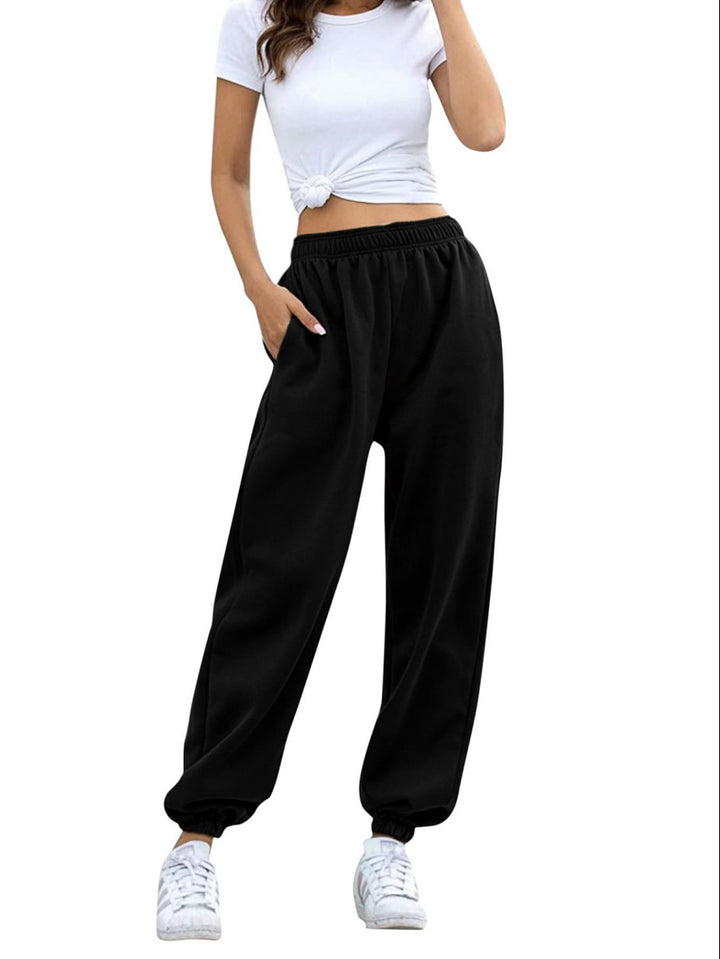 Casual pants for women with a wide cut and elastic waist Lune London