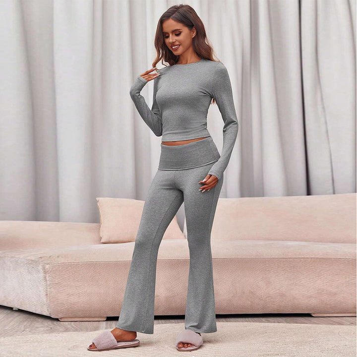 Ensemble pour femmes composé d'un haut à manches longues et de leggings ajustés Chic & Stil